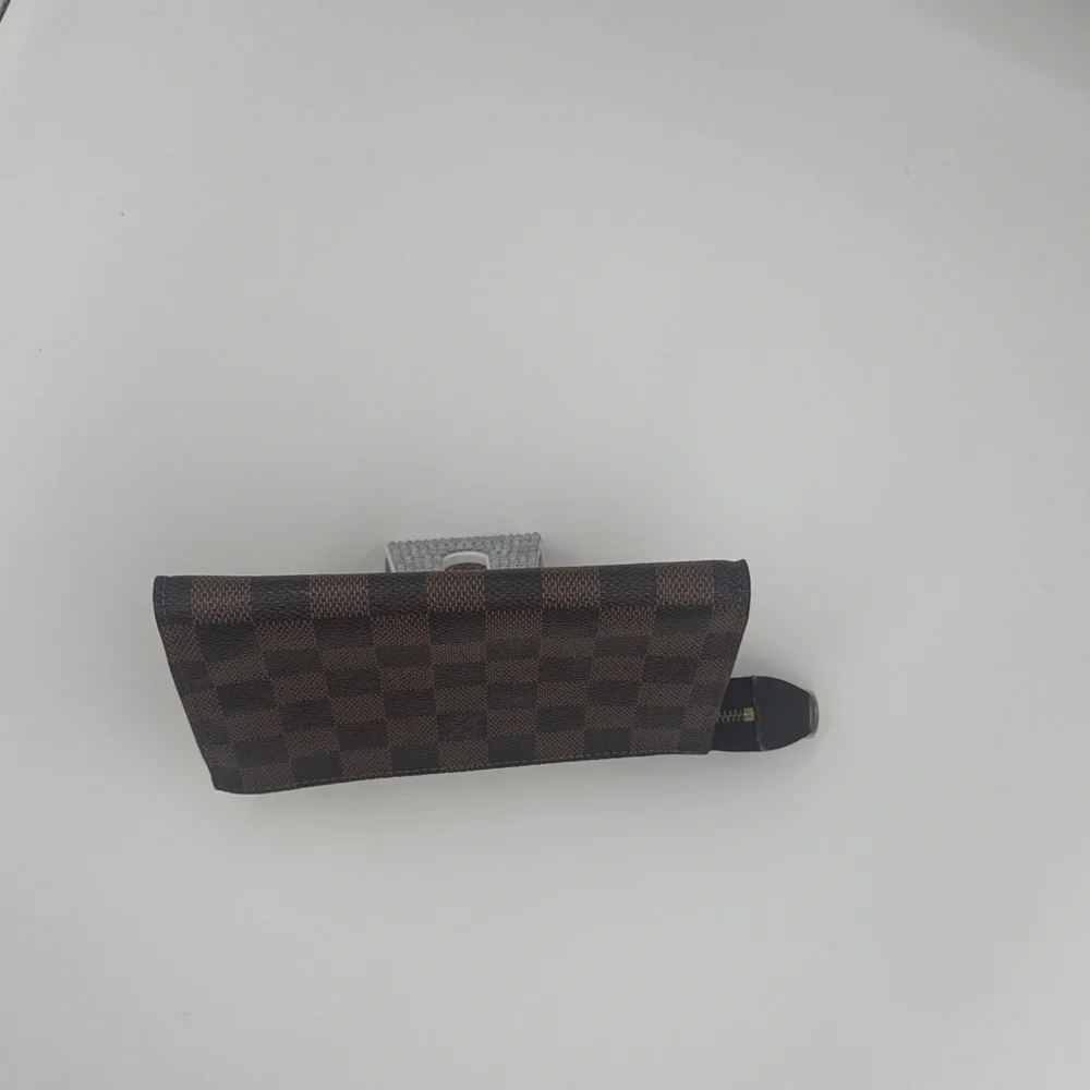 Louis Vuitton Damier Ebene Clutch